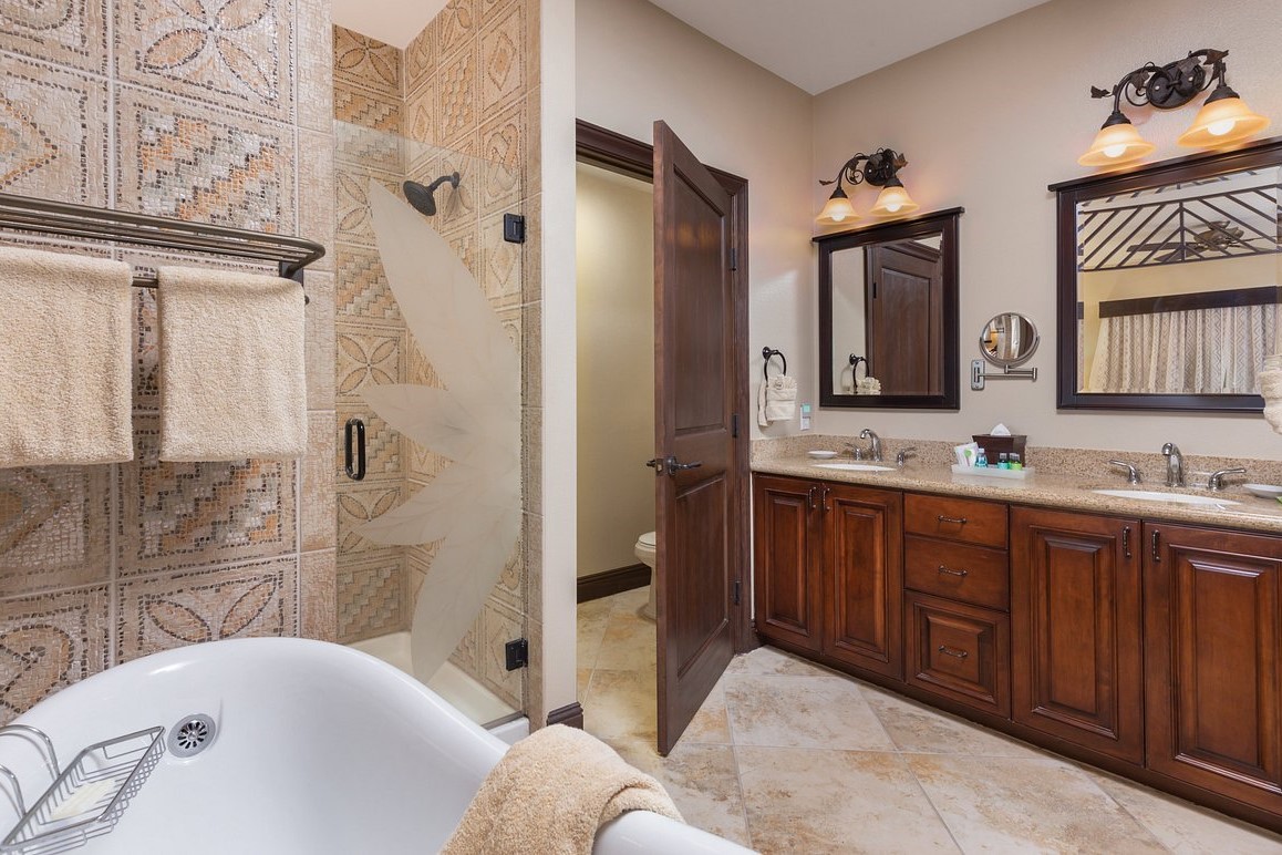 bath-club-wyndham-kona (2)