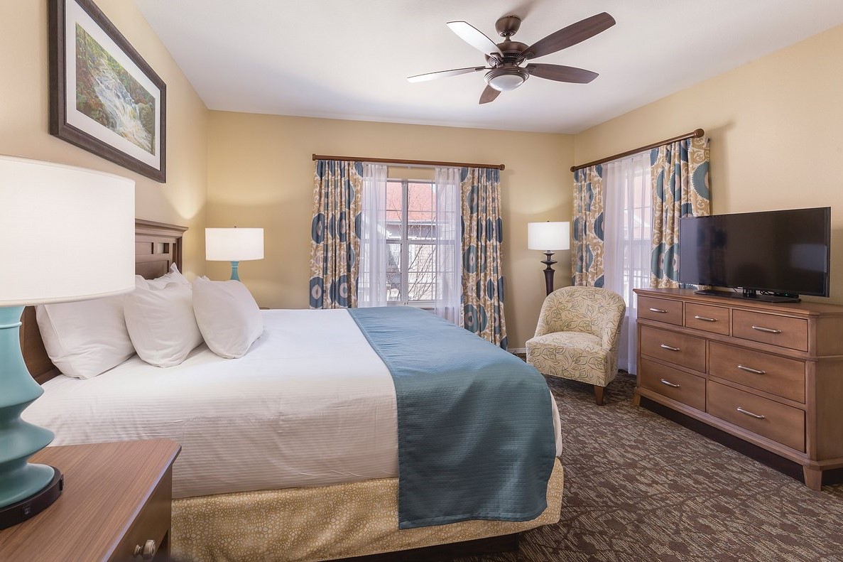 bedroom-branson-at-the-1 (2)