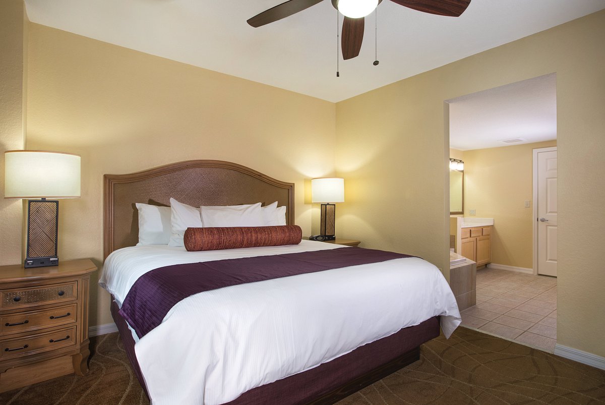 bedroom-palm-aire (2)