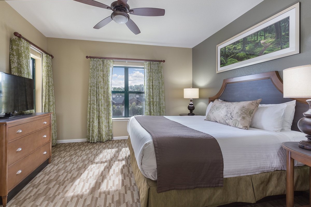 bedroom-smoky-mountains (1)