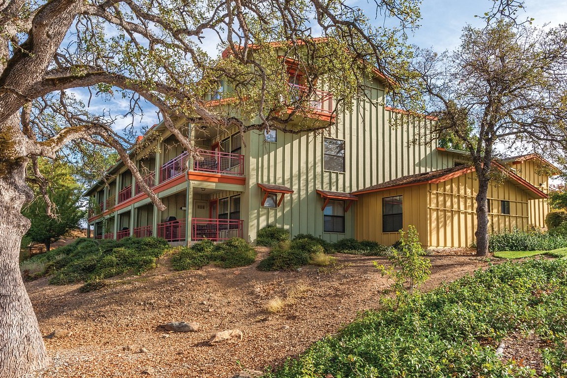 exterior-angels-camp