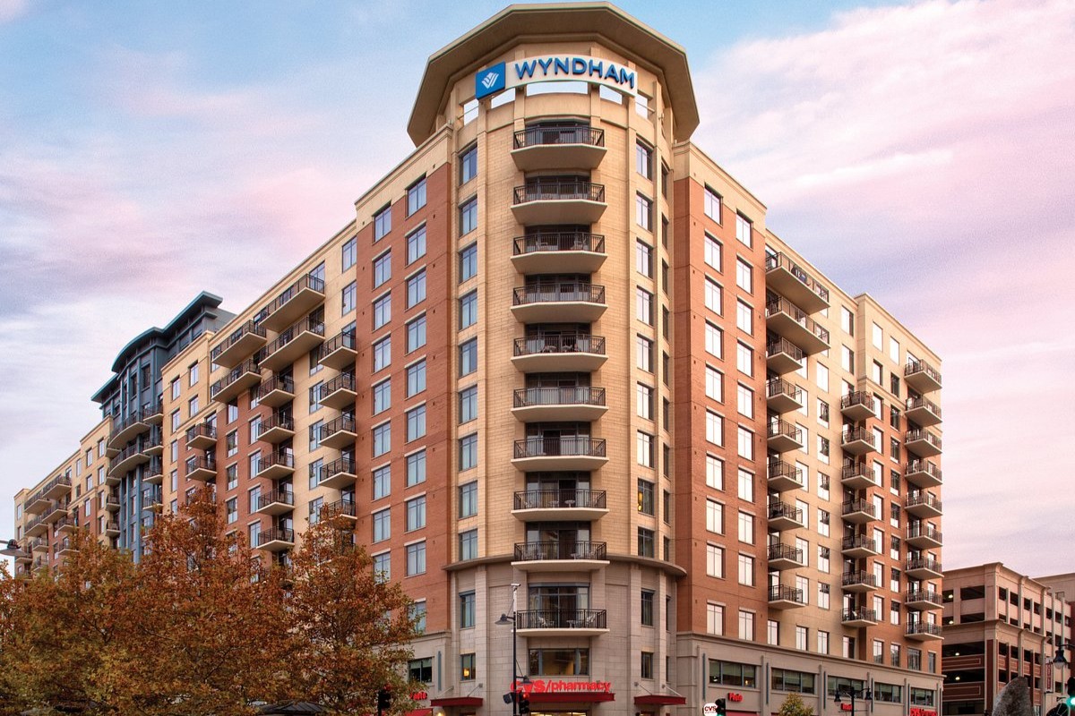exterior-club-wyndham-10