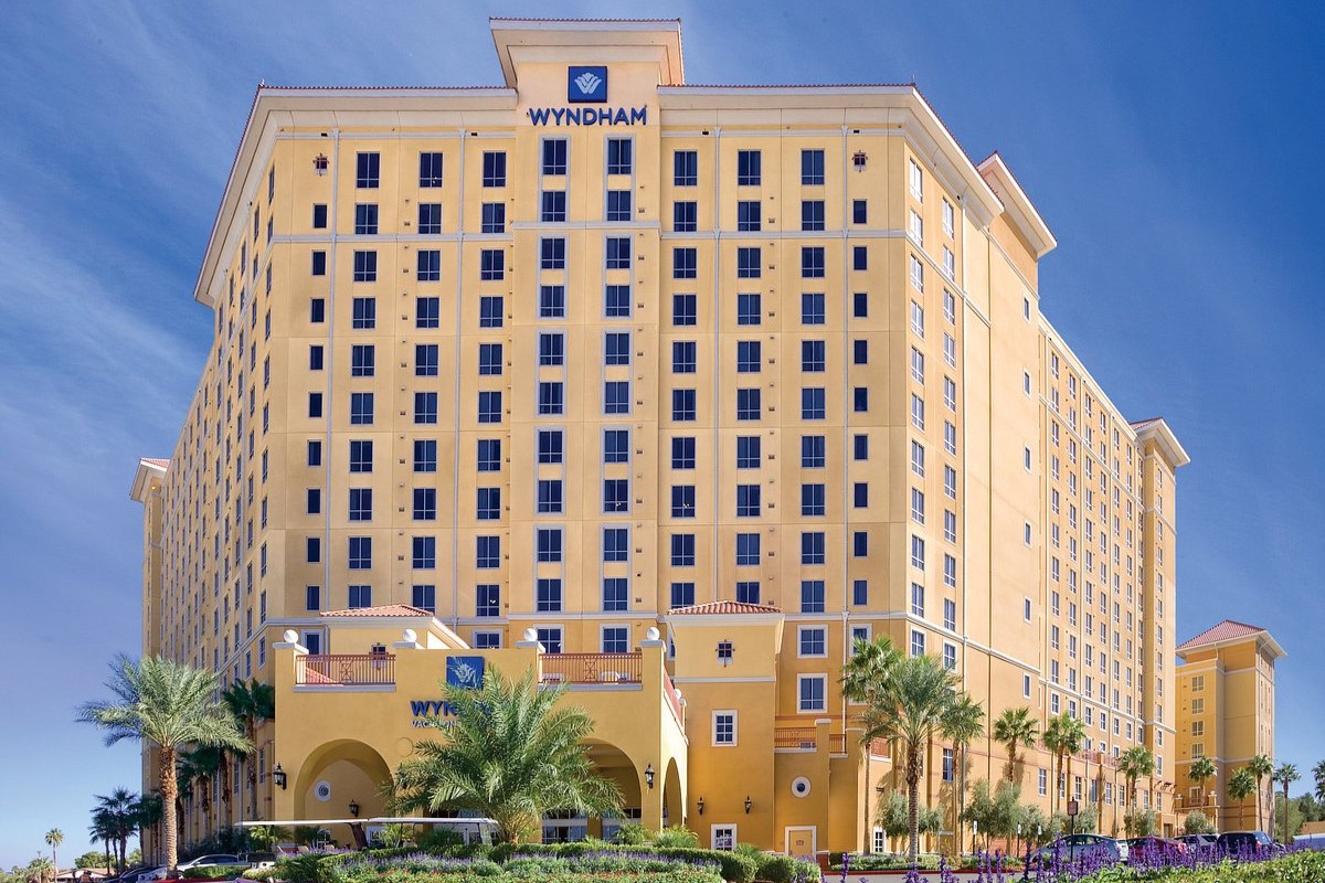 exterior-club-wyndham-4