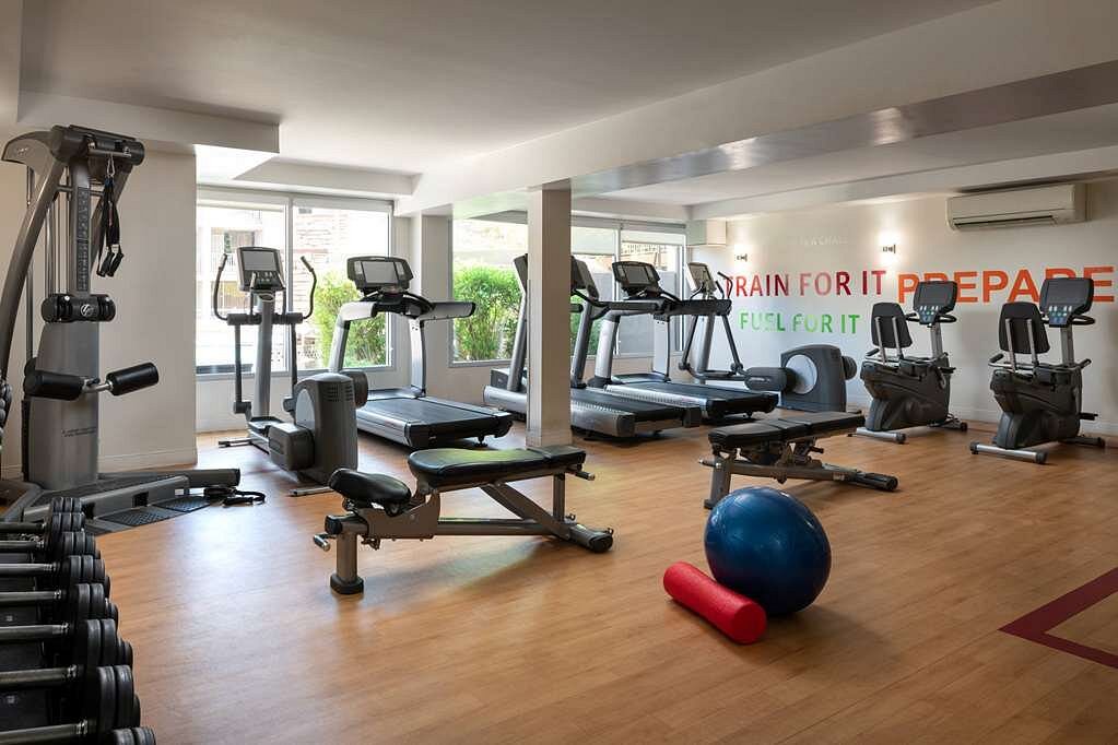 health-club-fitness-center-23 (1)