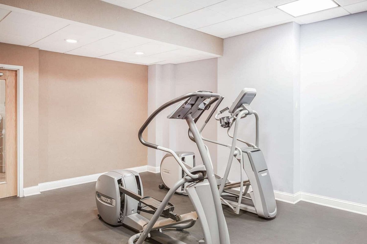 health-club-fitness-center (34)
