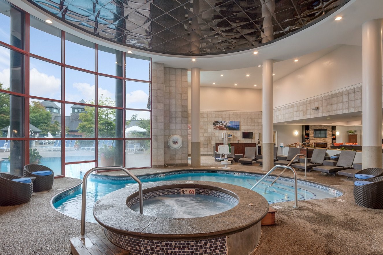 hot-tub-club-wyndham (2)