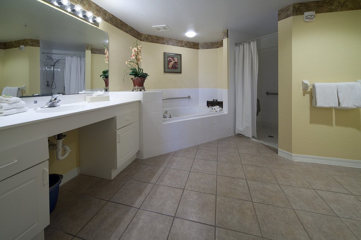 master-bathroom-with (2)