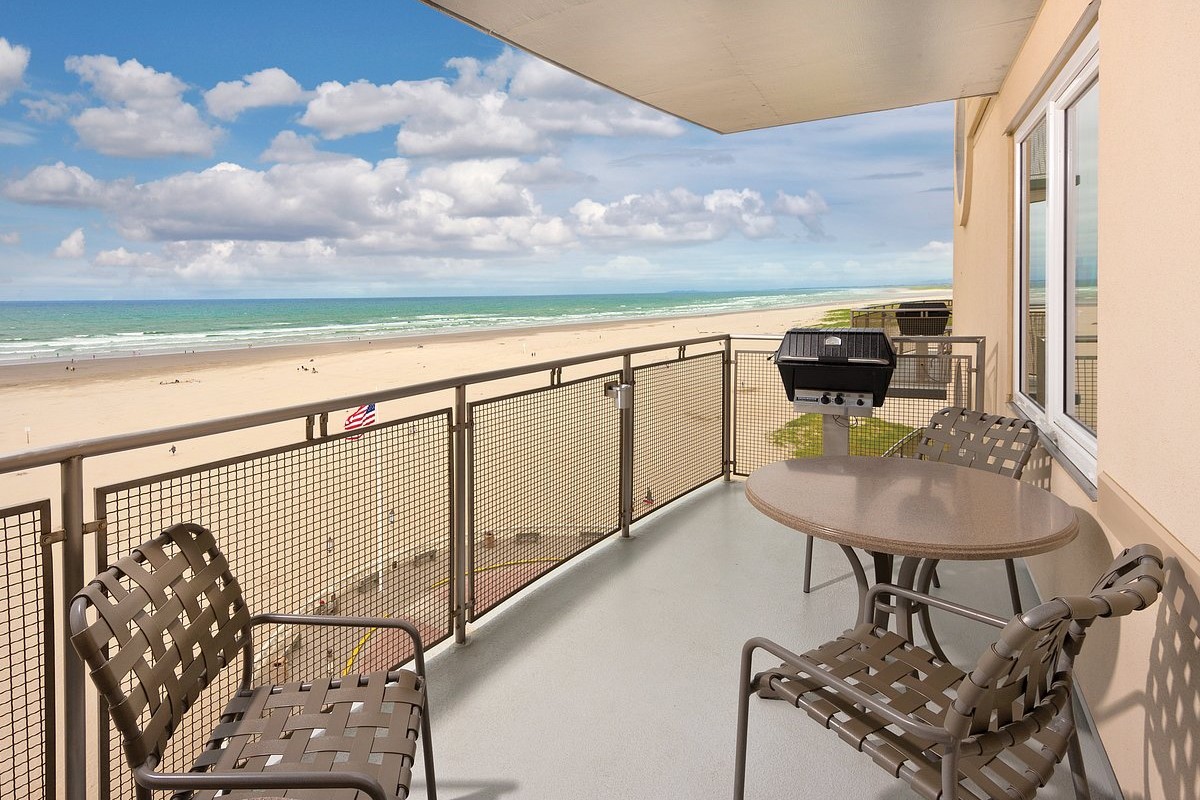 patio-worldmark-seaside