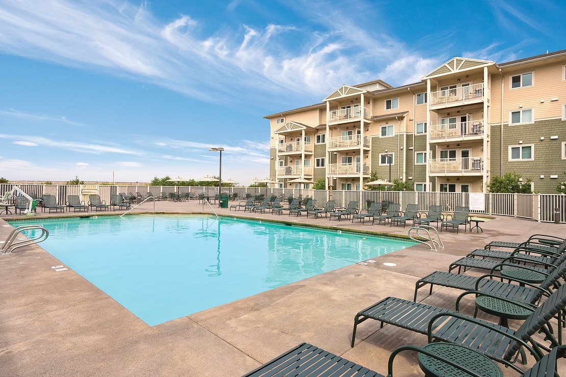 pool-long-beach-1