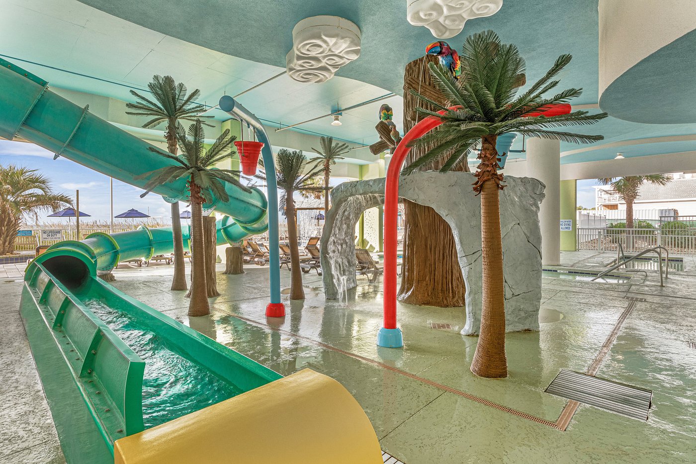 waterslides-towers-on