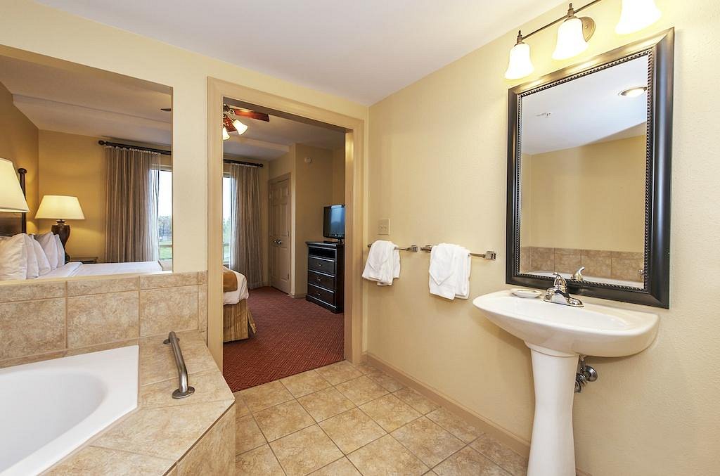 wyndham-old-town-alexandria-3
