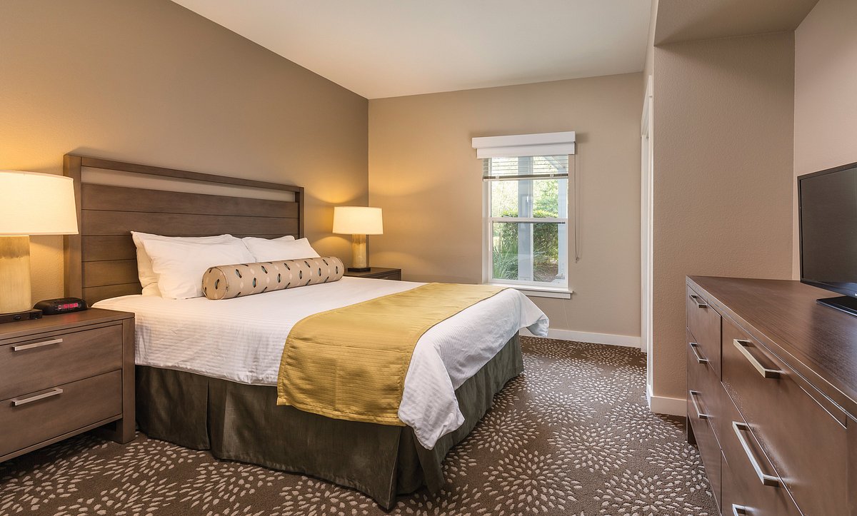 bedroom-worldmark-windsor (1)