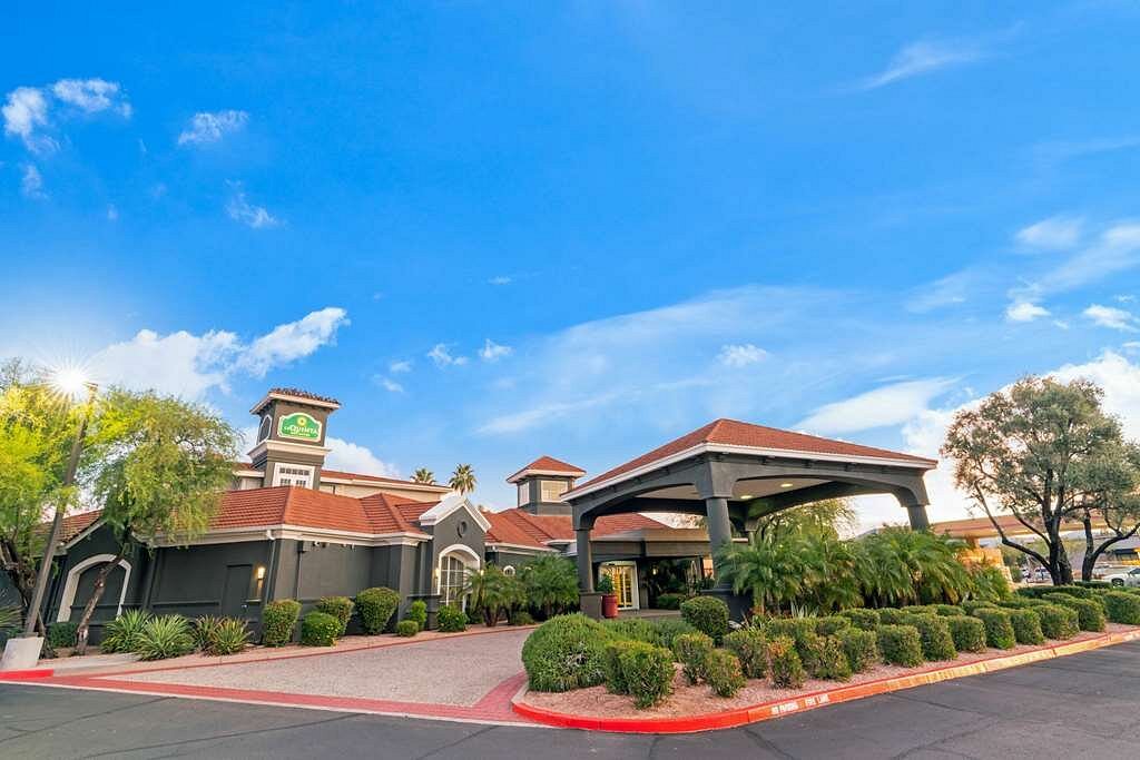 exterior-2024-12-20T151341.104
