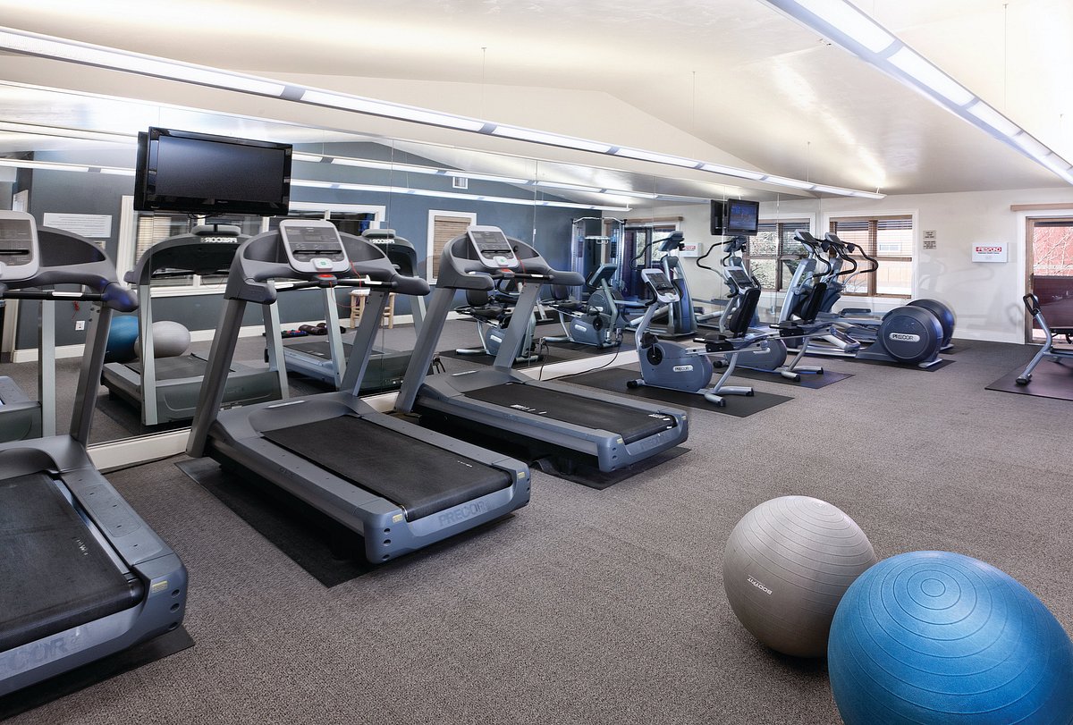 fitness-center-27