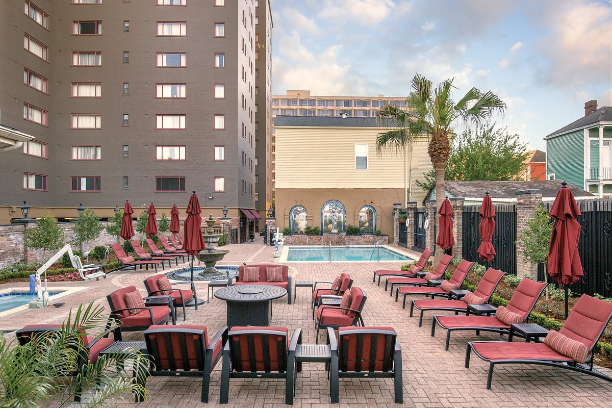 patio-club-wyndham-avenue (2)