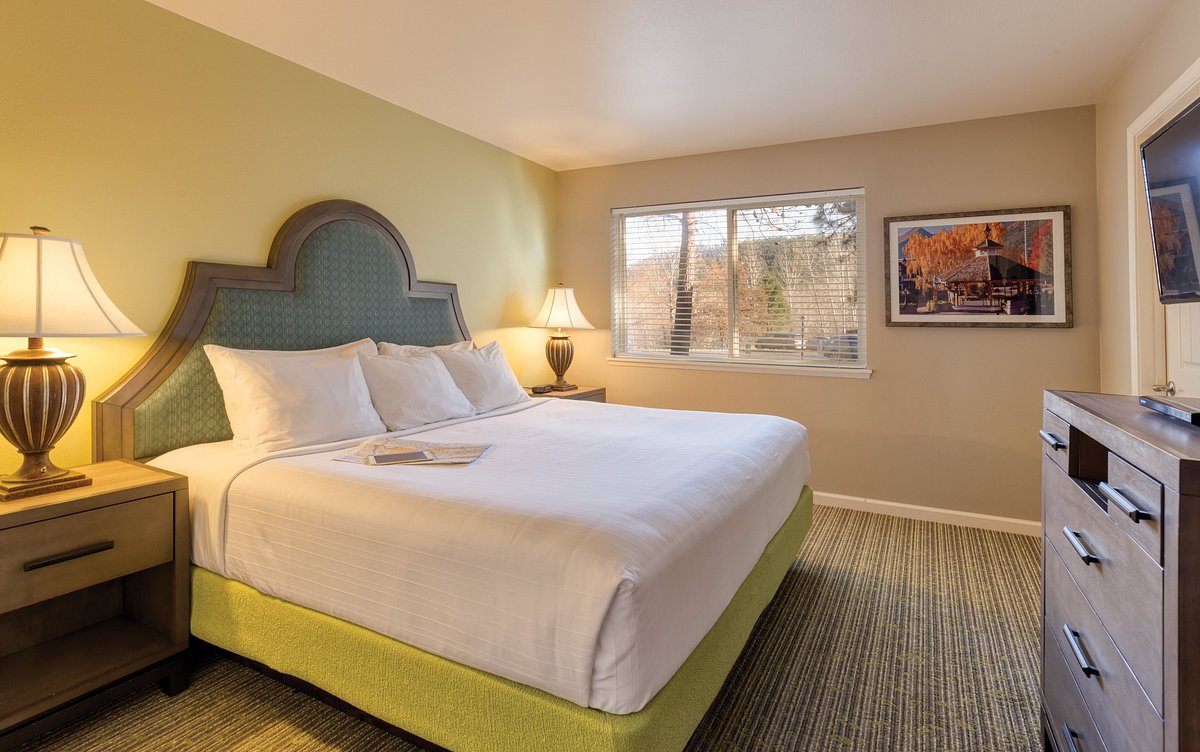 bedroom-worldmark-leavenworth (1)
