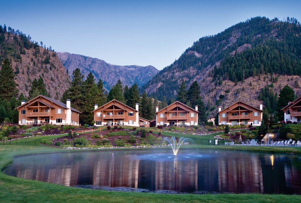 exterior-worldmark-leavenworth (2)