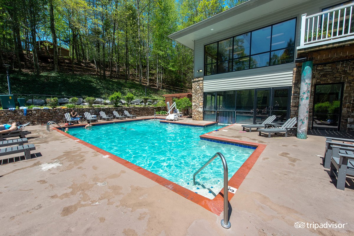 pool-v16953495 (1)