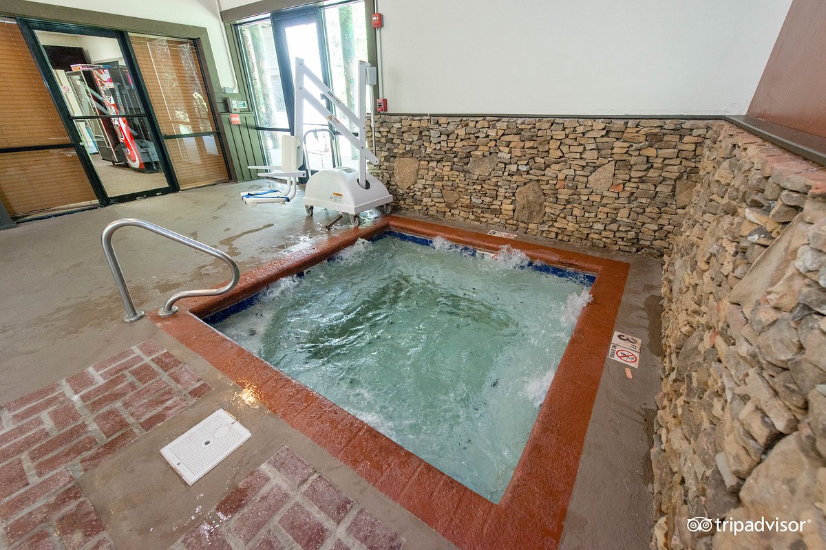 pool-v16953650 (1)
