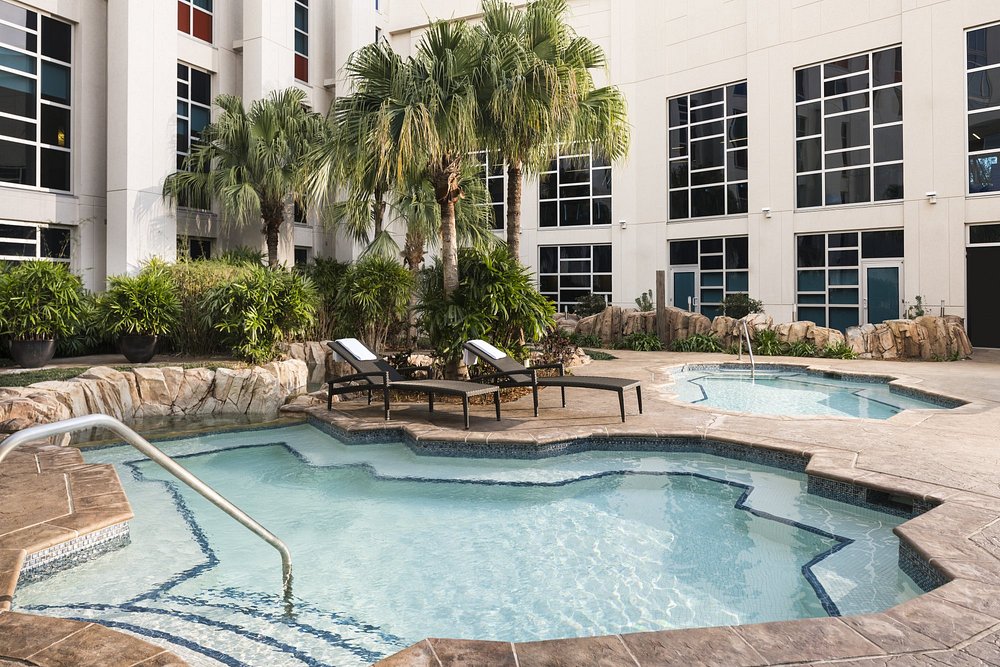 the-spa-serenity-pool