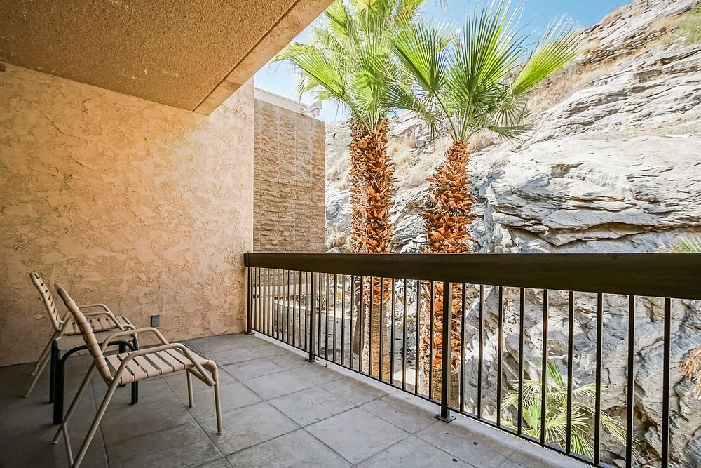 a-balcony-view-at-palm