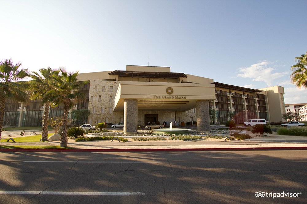 the-hotel--v1325472-43