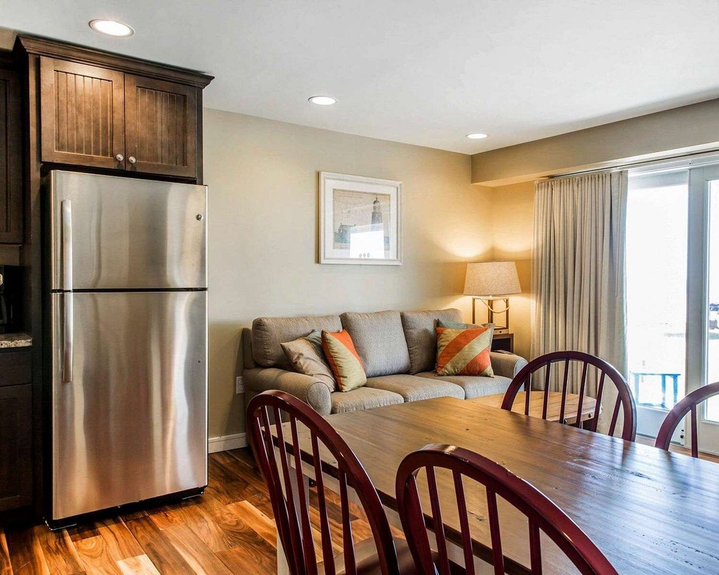 spacious-suite-with-added